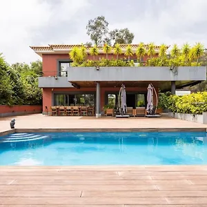 casa-de-lujo-junto-al-club-golf.adeje-hotels.com/